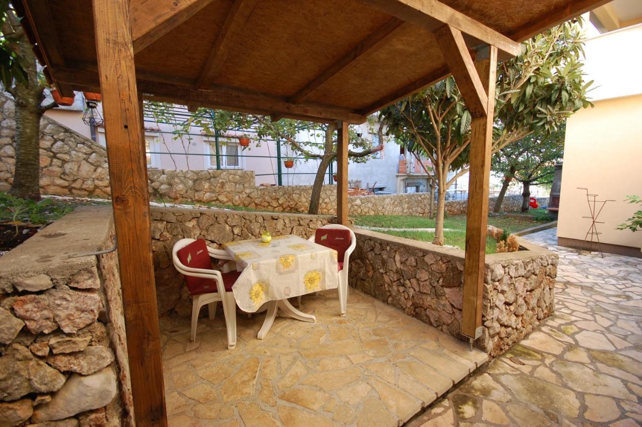 Apartments Snjezana By El-Pi Tours Нивице Екстериор снимка