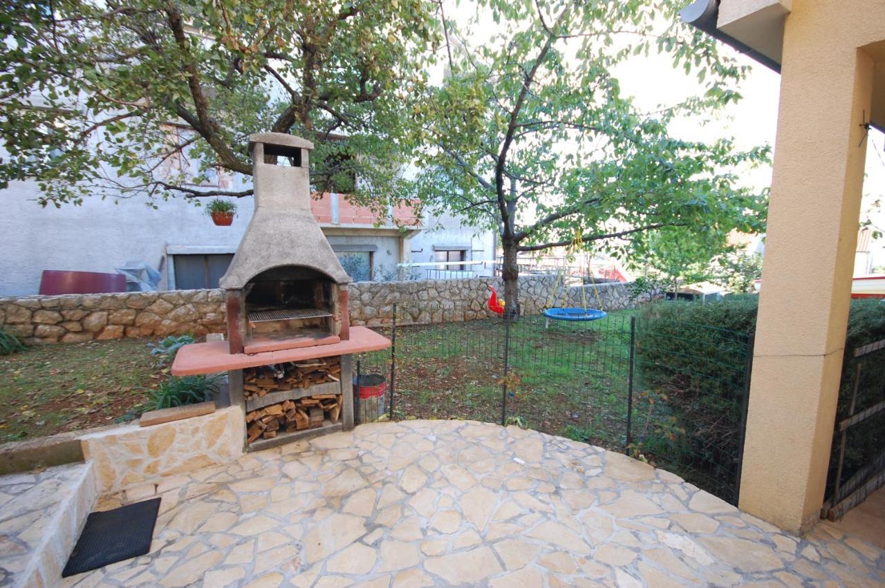 Apartments Snjezana By El-Pi Tours Нивице Екстериор снимка