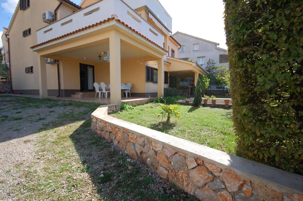 Apartments Snjezana By El-Pi Tours Нивице Екстериор снимка
